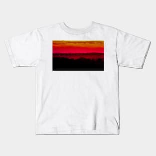 Arty farty sunset over northants Kids T-Shirt